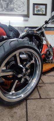 HARLEY-DAVIDSON-V-ROD MUSCLE-2013