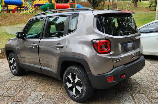 JEEP-RENEGADE-2019