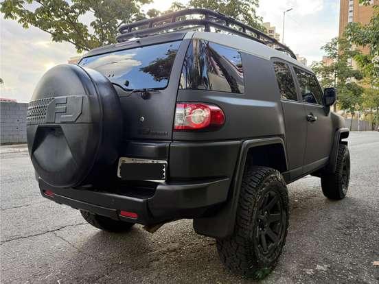 TOYOTA-FJ CRUISER-4.0 UNIQUE HERITAGE 4X4 V6 24V GASOLINA 4P AUTOMÁTICO TOYOTA-FJ CRUISER-2013