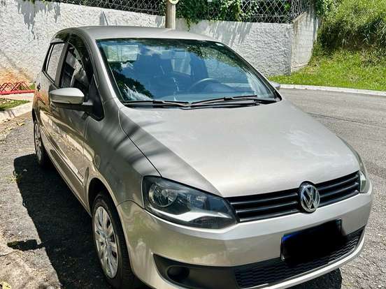 VOLKSWAGEN-FOX-1.6 MI 8V FLEX 4P AUTOMATIZADO VOLKSWAGEN-FOX-2012
