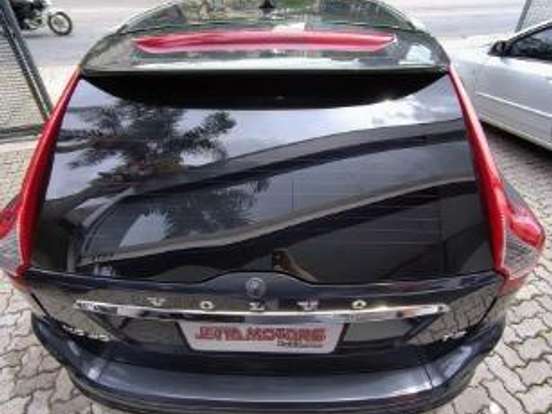 VOLVO-XC60-2.0 T5 COMFORT FWD TURBO GASOLINA 4P AUTOMÁTICO VOLVO-XC60-2015