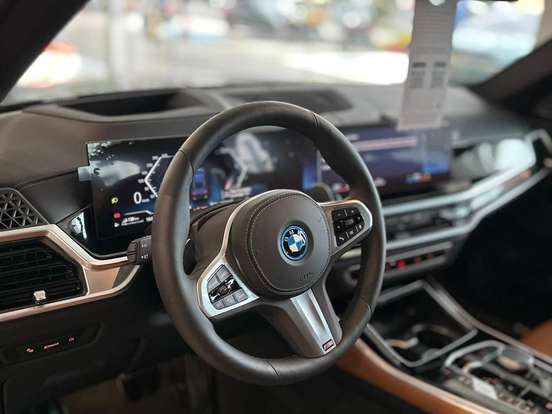 BMW-X5-3.0 I6 TURBO HÍBRIDO XDRIVE50E M SPORT AUTOMÁTICO BMW-X5-2023
