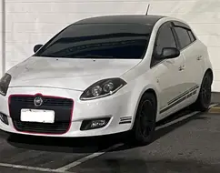 FIAT BRAVO 1.8 ESSENCE 16V FLEX 4P MANUAL FIAT BRAVO 1.8 ESSENCE 16V FLEX 4P MANUAL