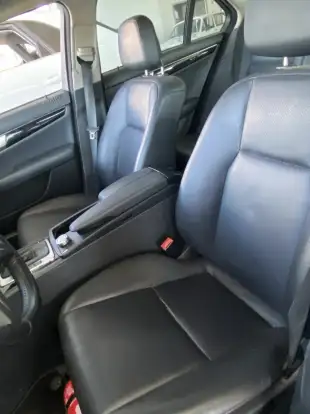 MERCEDES-BENZ-C 180-2011