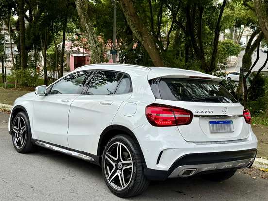 MERCEDES-BENZ-GLA 250-2.0 CGI GASOLINA SPORT 7G-DCT MERCEDES-BENZ-GLA 250-2019