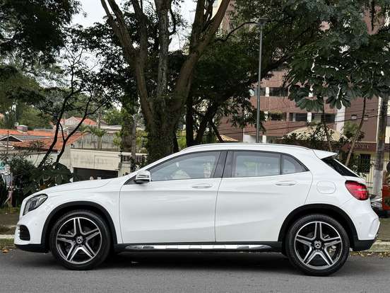 MERCEDES-BENZ-GLA 250-2.0 CGI GASOLINA SPORT 7G-DCT MERCEDES-BENZ-GLA 250-2019