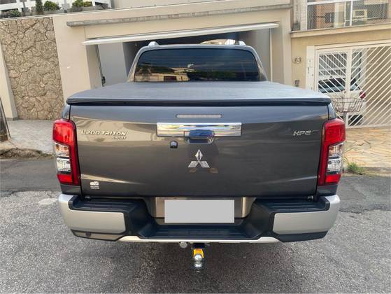 MITSUBISHI L200 TRITON 2.4 16V TURBO DIESEL SPORT HPE-S CD 4P 4X4 AUTOMÁTICO