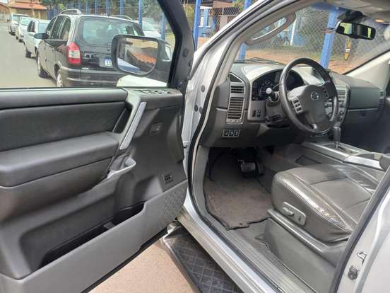 NISSAN-ARMADA-2006