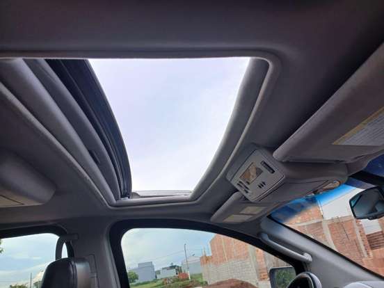 NISSAN-ARMADA-2006