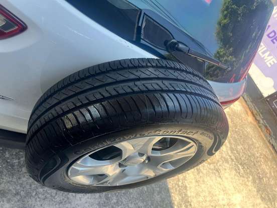 FORD-ECOSPORT-2014