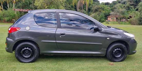 PEUGEOT-207-2010