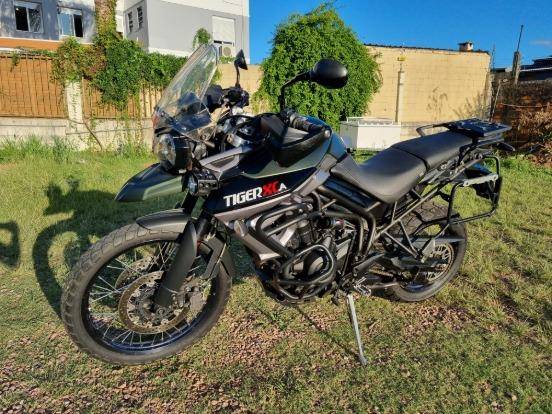 TRIUMPH TIGER 800 XCA 