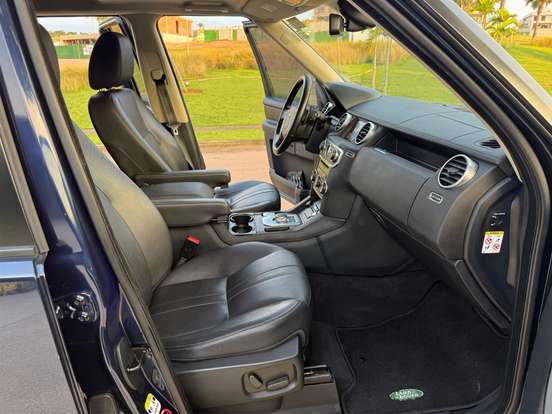 LAND ROVER-DISCOVERY 4-3.0 SE 4X4 V6 24V BI-TURBO DIESEL 4P AUTOMÁTICO LAND ROVER-DISCOVERY 4-2014