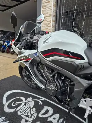 HONDA-CBR 650R ABS-2024