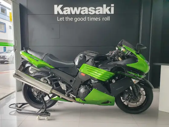 ZX14 Kawasaki Ninja ZX-14: the most powerful and the fastest