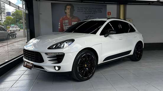 PORSCHE-MACAN-2015