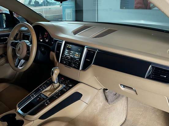 PORSCHE-MACAN-2.0 16V GASOLINA 4P AUTOMÁTICO PORSCHE-MACAN-2015