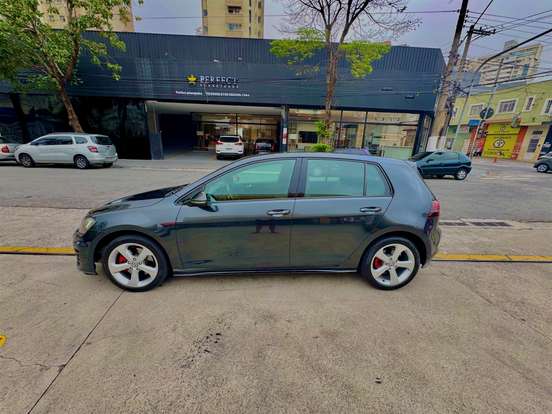VOLKSWAGEN-GOLF-2.0 TSI GTI 16V TURBO GASOLINA 4P AUTOMÁTICO VOLKSWAGEN-GOLF-2015