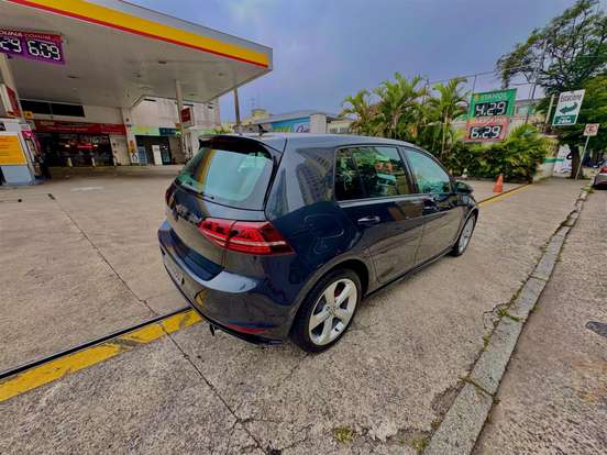 VOLKSWAGEN-GOLF-2.0 TSI GTI 16V TURBO GASOLINA 4P AUTOMÁTICO VOLKSWAGEN-GOLF-2015