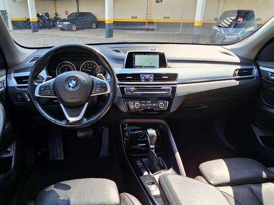 BMW-X1-2.0 16V TURBO ACTIVEFLEX XDRIVE25I SPORT 4P AUTOMÁTICO BMW-X1-2018