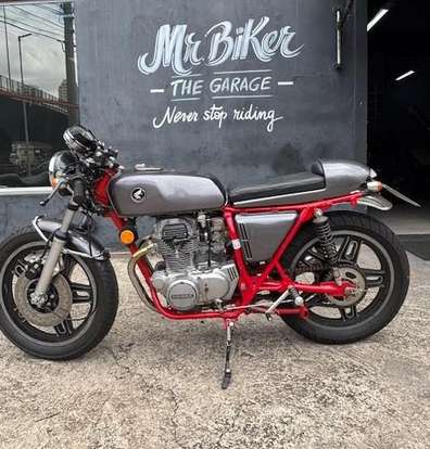 HONDA-CB 400-1982