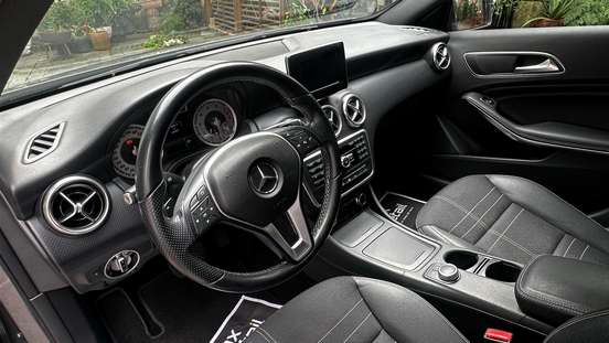 MERCEDES-BENZ-CLASSE A-1.6 200 TURBO URBAN GASOLINA 4P AUTOMATIZADO MERCEDES-BENZ-CLASSE A-2013