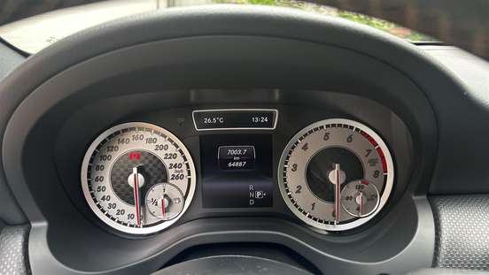 MERCEDES-BENZ-CLASSE A-1.6 200 TURBO URBAN GASOLINA 4P AUTOMATIZADO MERCEDES-BENZ-CLASSE A-2013