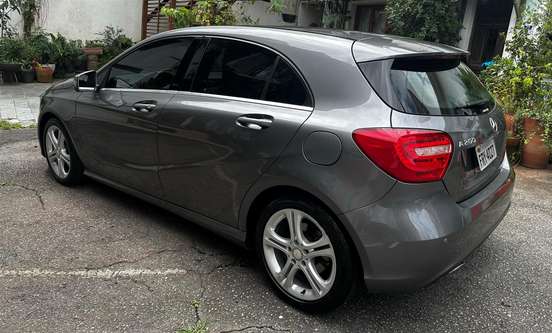 MERCEDES-BENZ-CLASSE A-1.6 200 TURBO URBAN GASOLINA 4P AUTOMATIZADO MERCEDES-BENZ-CLASSE A-2013