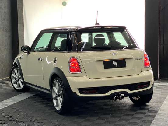 MINI-COOPER-1.6 S 16V TURBO GASOLINA 2P AUTOMÁTICO MINI-COOPER-2013