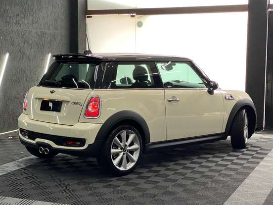 MINI-COOPER-2013