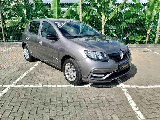 RENAULT-SANDERO-2022