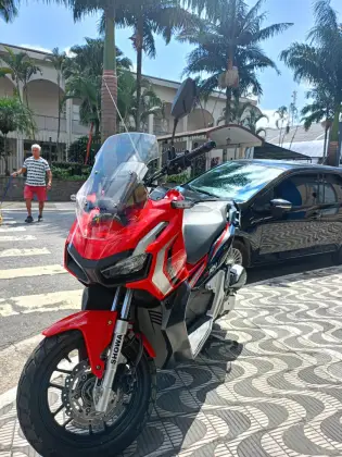 HONDA ADV 