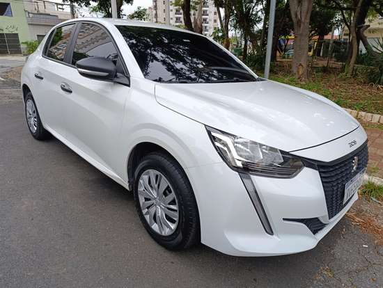 PEUGEOT-208-2022