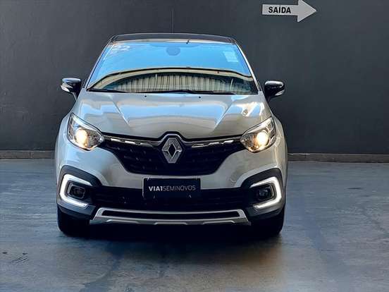 RENAULT-CAPTUR-2021