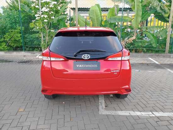 TOYOTA-YARIS-2020