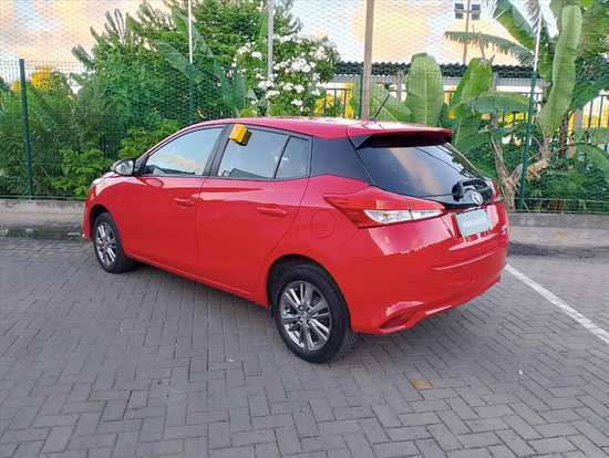 TOYOTA-YARIS-2020