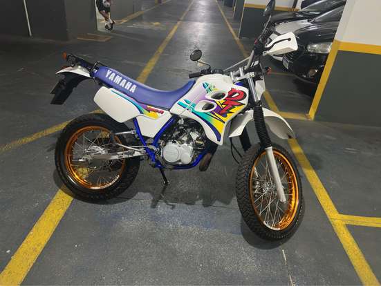 YAMAHA-DT 200-1992