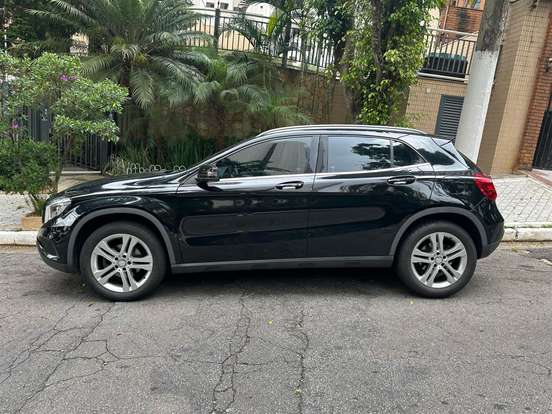 MERCEDES-BENZ-GLA 200-1.6 CGI VISION 16V TURBO FLEX 4P AUTOMÁTICO MERCEDES-BENZ-GLA 200-2015