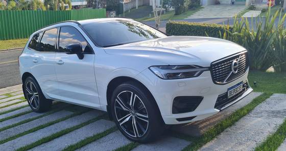 VOLVO XC60 2.0 T8 HYBRID R-DESIGN AWD GEARTRONIC