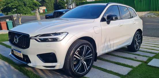 VOLVO-XC60-2019