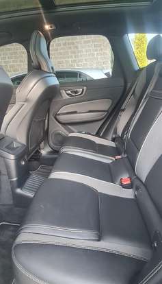 VOLVO-XC60-2019