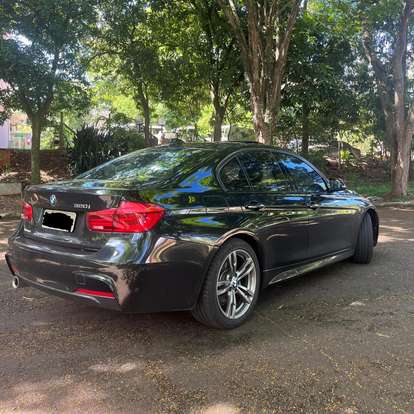 BMW-320i-2016