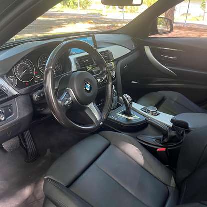 BMW-320i-2016
