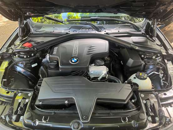 BMW-320i-2016