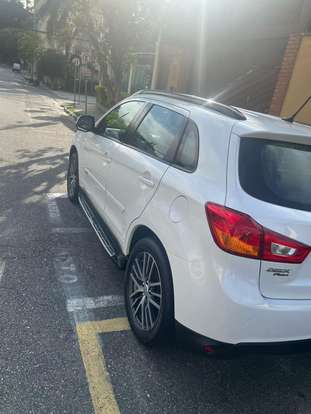 MITSUBISHI-ASX-2017