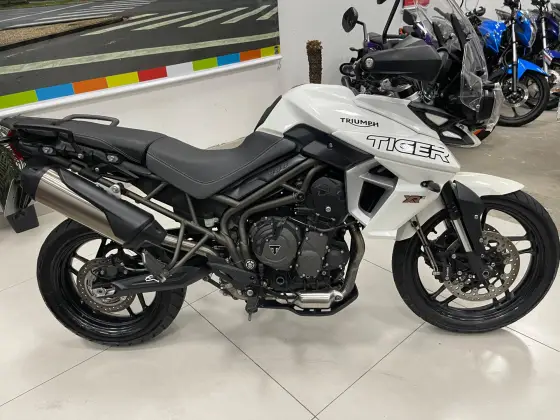 TRIUMPH TIGER 800 XRX TRIUMPH TIGER 800 XRX