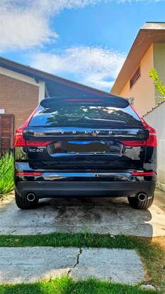 VOLVO-XC60-2018