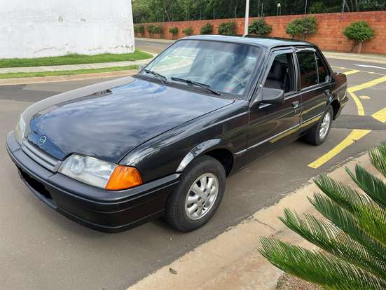 CHEVROLET-MONZA-2.0 EFI GL 8V GASOLINA 4P MANUAL CHEVROLET-MONZA-1994