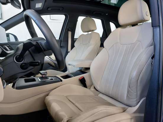 AUDI-Q5-2021