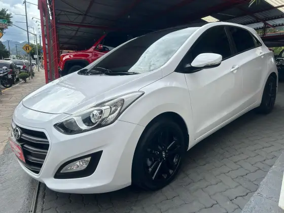 HYUNDAI I30 1.8 MPI 16V GASOLINA 4P AUTOMATICO HYUNDAI I30 1.8 MPI 16V GASOLINA 4P AUTOMATICO